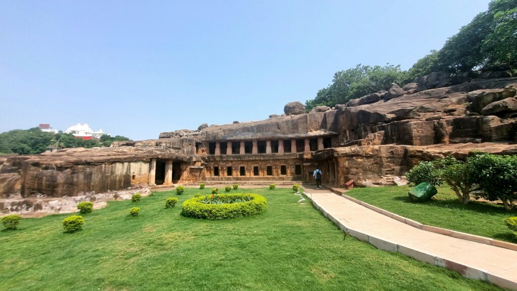 Udayagiri and Khandagiri Caves - gotrify