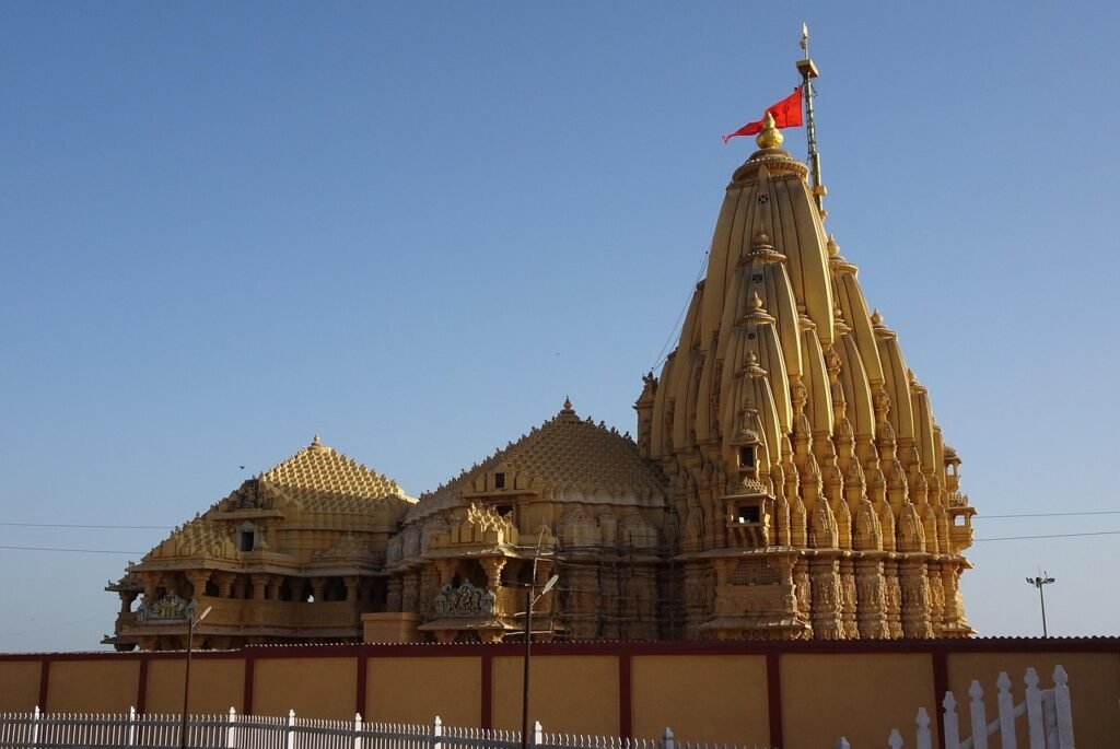 Ultimate Somnath Temple to Dwarka Distance Guide– Best Routes, Time & Travel Tips 3 Somnath Temple Gujarat - Gotrify - Somnath Temple to Dwarka distance